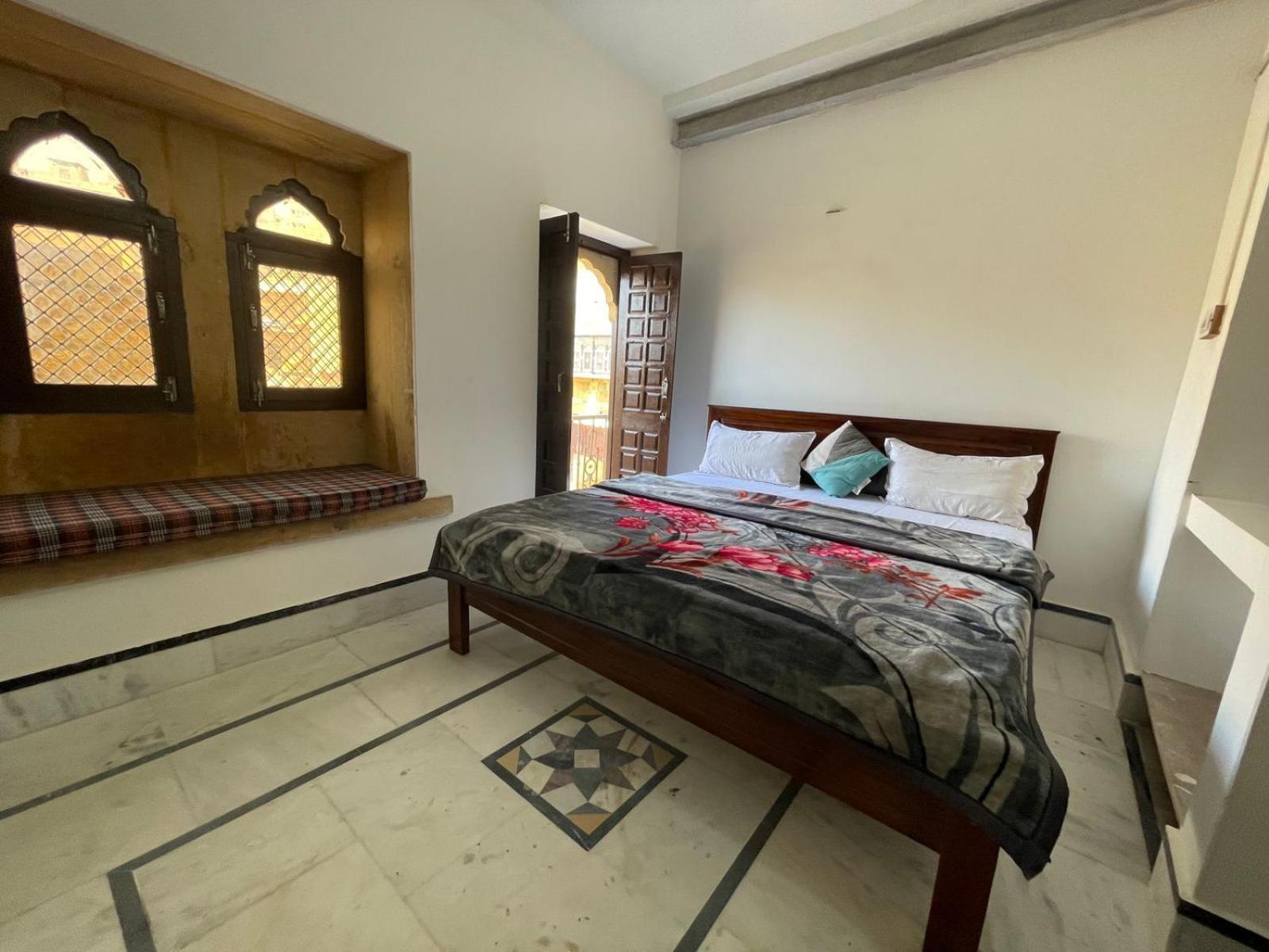 Hotel Sallu Safari Jaisalmer Δωμάτιο φωτογραφία